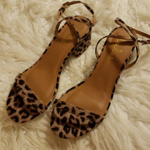 animal print low heel shoes